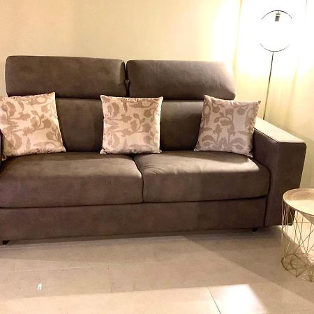 Lido Galeazzi Giant Pool Apartment Sirmione Ngoại thất bức ảnh